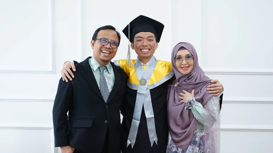 Kursus Self Makeup | Makeup Diri Sendiri