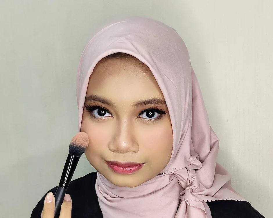 Kursus Self Makeup Bold Bridesmaid